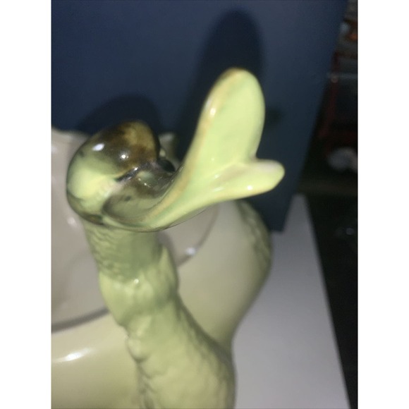 Large Vintage MCM HULL Pottery USA Green/ Chartreuse Duck Planter 1960's #69 - Picture 6 of 8